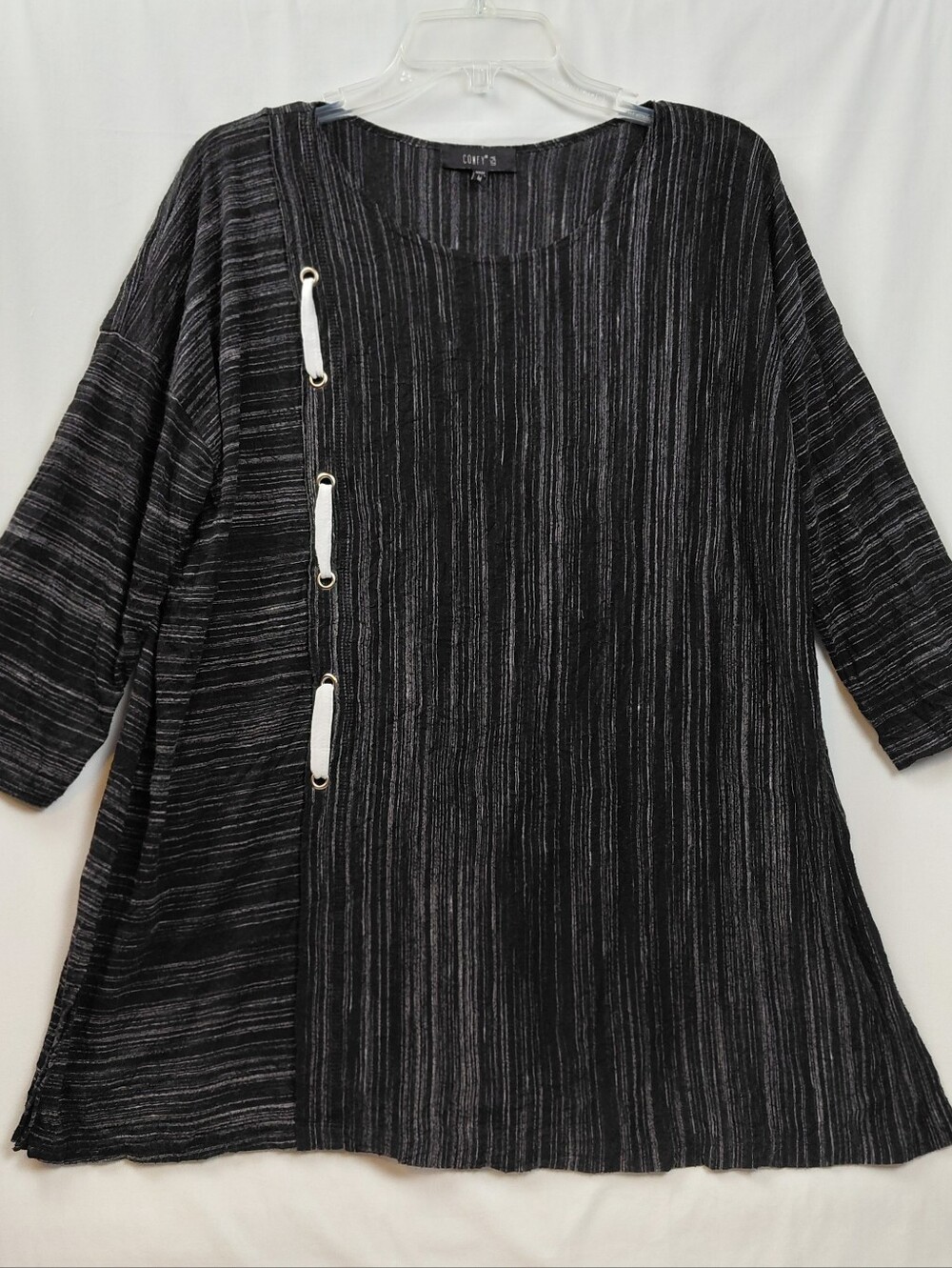 Comfy USA Tunic Top Women's Size Medium‎ Black White
